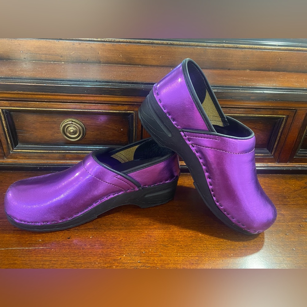 Elegant Purple Women's Mules
